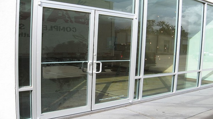 Commercial-Glass-Repair-Centreville
